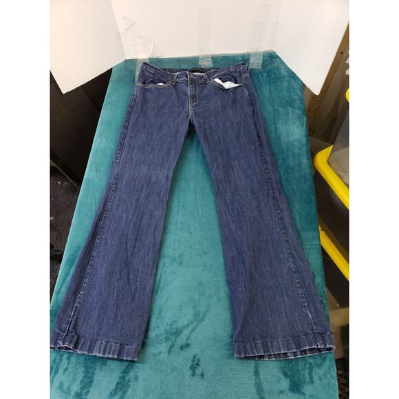 Levis Jeans Sz 16 Womens Blue Ladies Stretch Pants Denim Mid Rise Bootcut - Picture 1 of 13